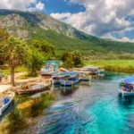 Gökova Körfezi'nde tekne turu sırasında koy manzarası